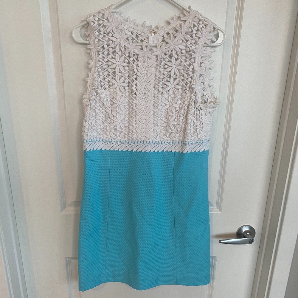 Lilly Pulitzer blue/white floral dress, Size 8!